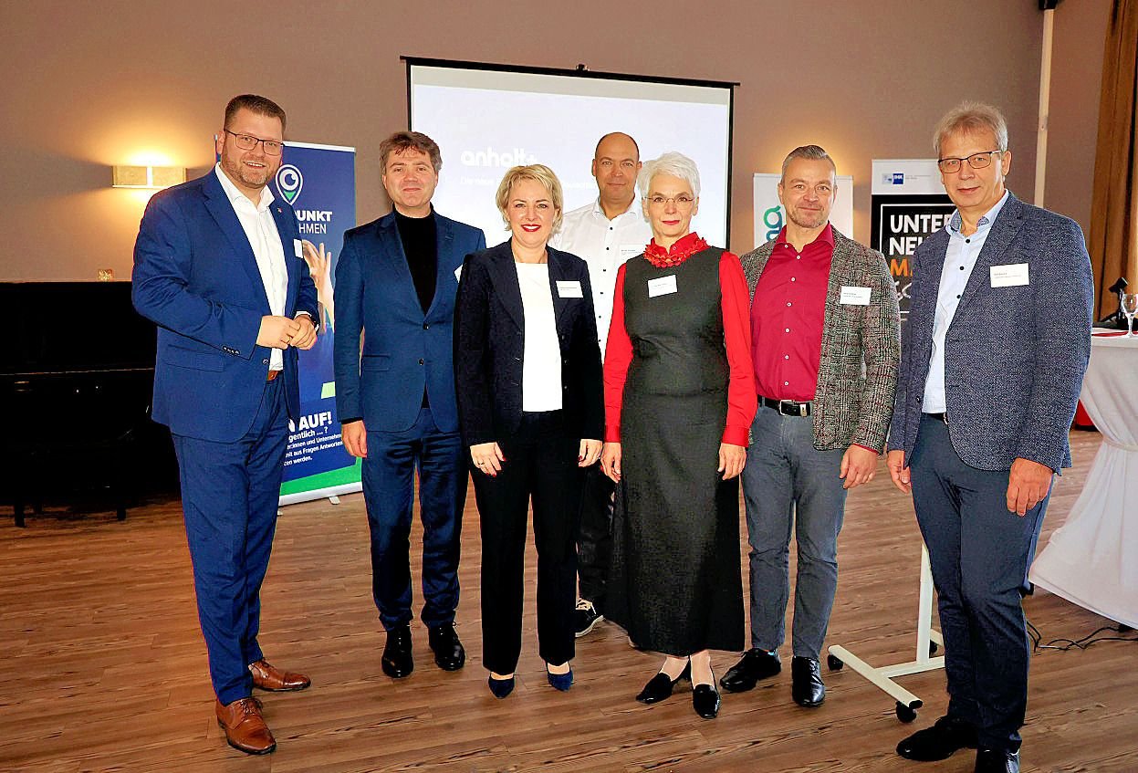 Initiative der IHK Halle-Dessau: „Nicht alles neu erfinden“- Wirtschaft und Politik wollen Kräfte für Initiative „anhalt+" bündeln