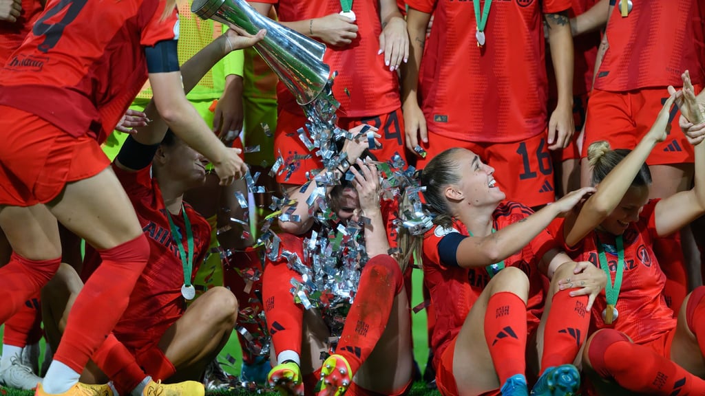 In der „Football Money League“ kletterten die Münchnerinnen unter die weltweit zehn umsatzstärksten Clubs.