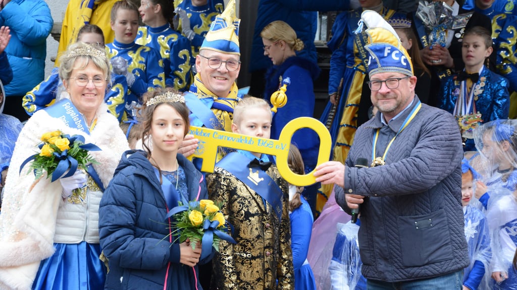 Den Schlüssel zum Schönebecker Rathaus haben die Felgeleber Narren schon längst in ihrer Gewalt. Am 24. Januar startet nun die erste Prunksitzung.