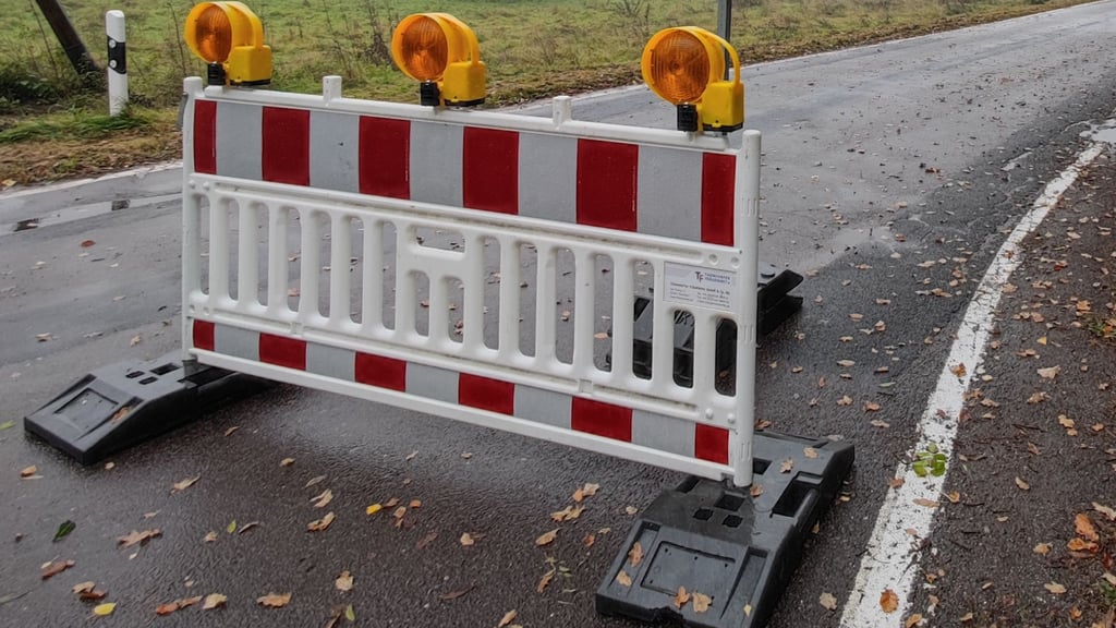 Zwischen Allstedt und Lodersleben ist jetzt auch die kurze Umleitung über Winkel und Gatterstädt gesperrt (Symbolbild).