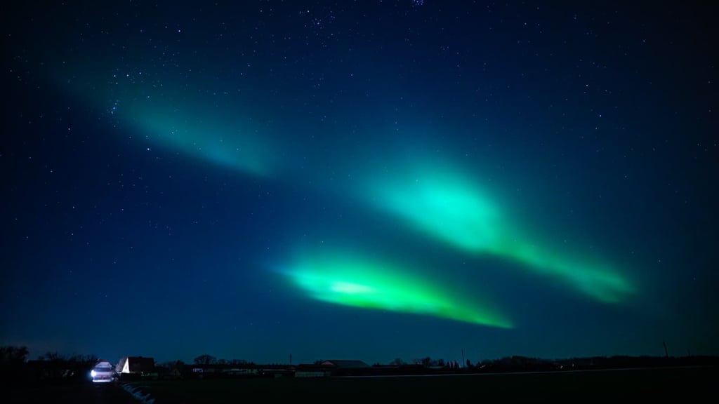 Lars Falke verewigte die Polarlichter über Klein Schwechten auf seiner Kamera.