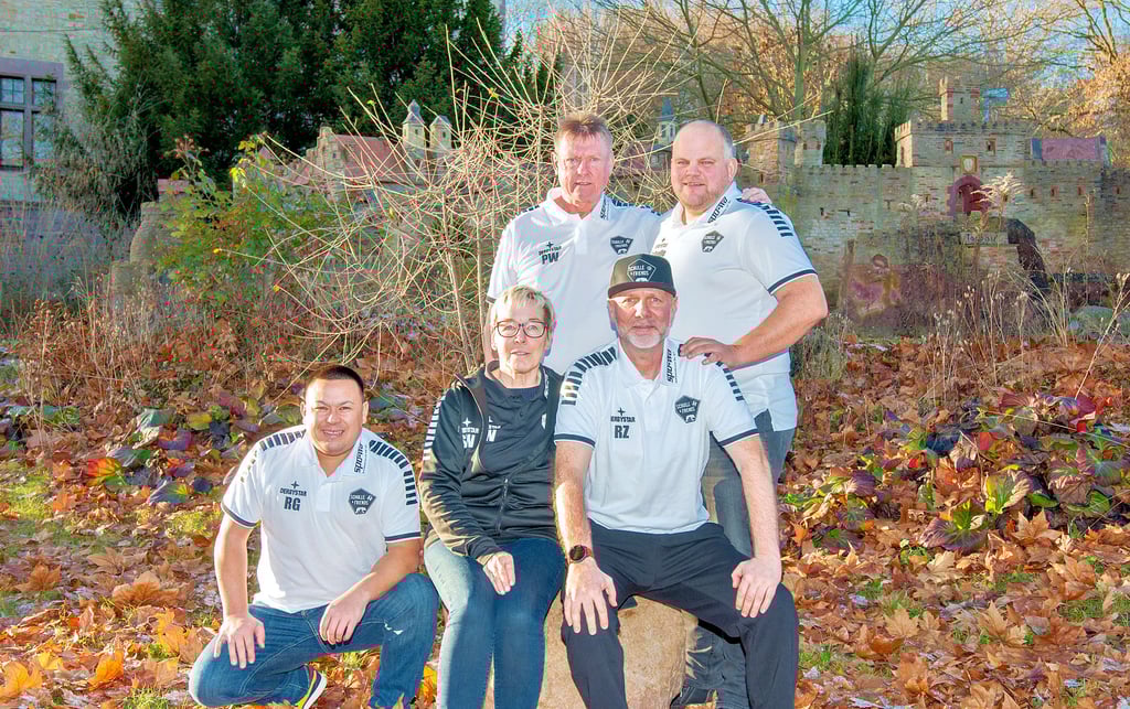 Sebastian Schulz (hinten rechts) mit seinen Mitstreitern Peter Weging (hinten) sowie  Ronny Ganzert (vorn links), Silke Weging und Ralf Zieger. 