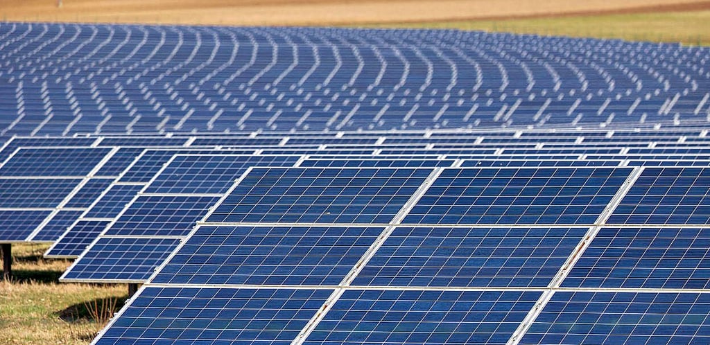 Entstehen solche oder ähnliche Photovoltaikanlagen bei Seena?