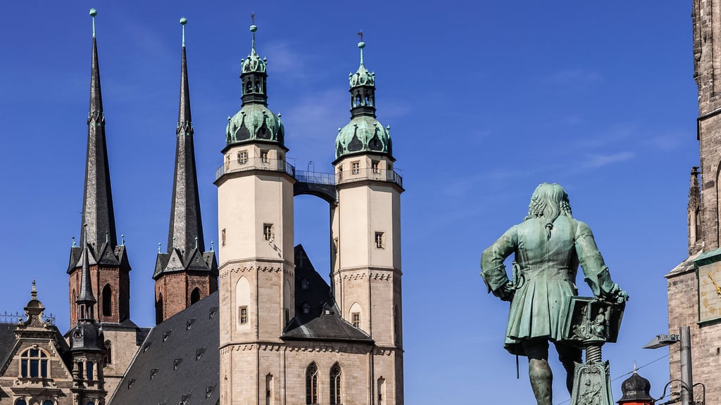 "Holidaycheck" findet, dass die Stadt Halle und die Kaulitz-Brüder sehr gut zusammenpassen.