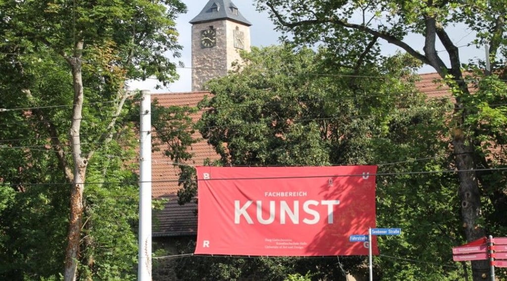 Wie lassen sich die Freiheit der Kunst und der Wissenschaft schützen? Diese Frage stellt man sich aktuell an der Kunsthochschule Burg Giebichenstein.