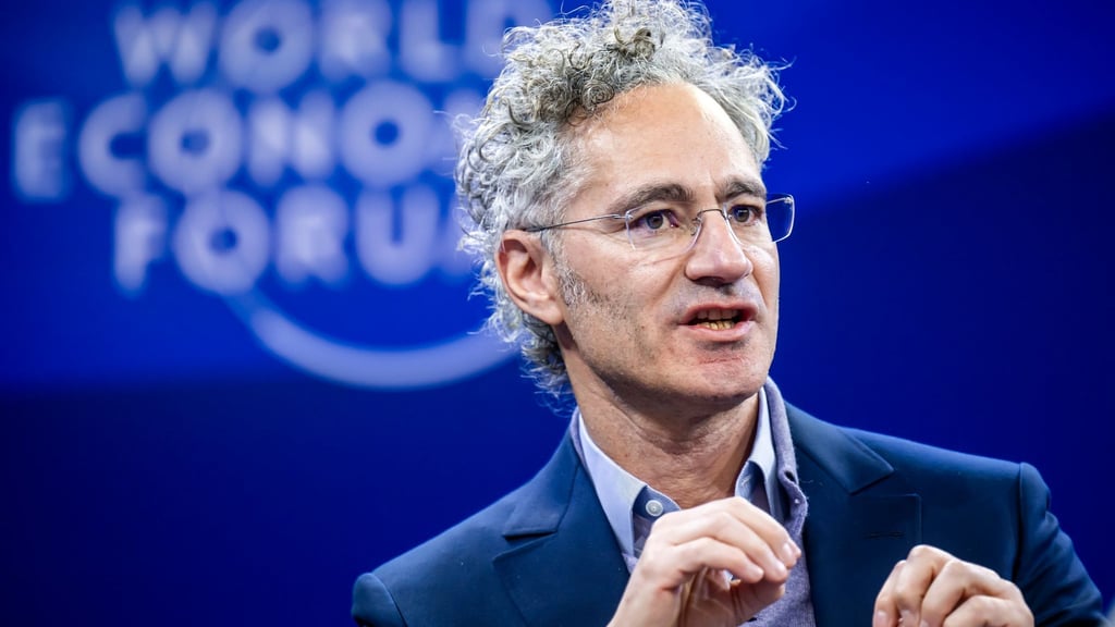 Palantir-Chef Karp glaubt, dass KI Folgen für das Thema Einwanderung haben wird.