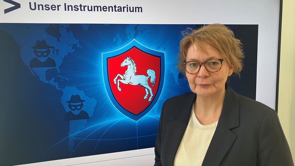 Ein Schutzschild für Niedersachsen: Innenministerin Behrens bei der Vorstellung des Projekts Aegis.