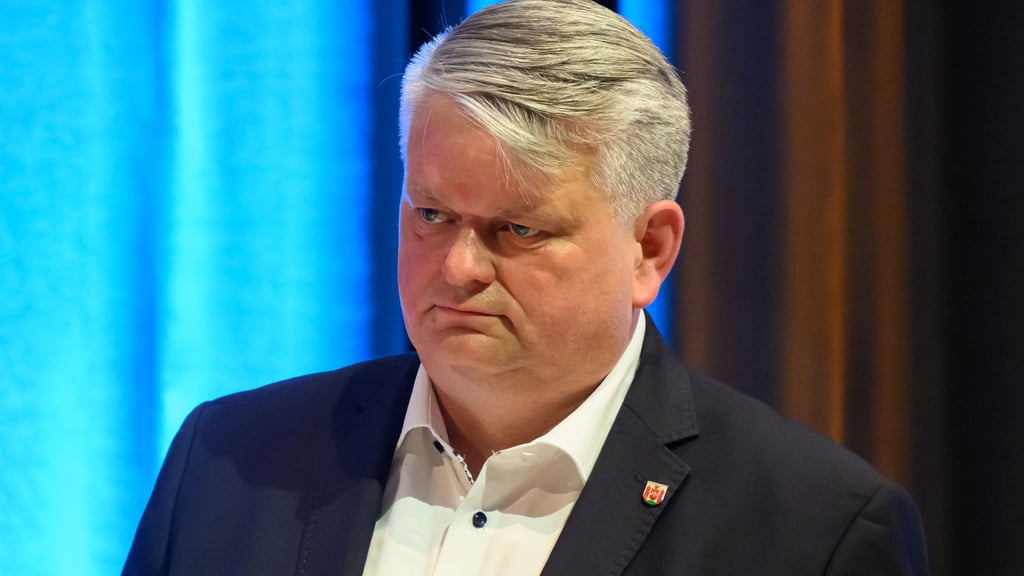 Der Hauptausschuss des Brandenburger Landtags ist dagegen, dass der AfD-Landtagsabgeordnete Wilko Möller Immunität mit Blick auf ein Verfahren vor dem Landgericht Frankfurt (Oder) bekommt (Archivbild).