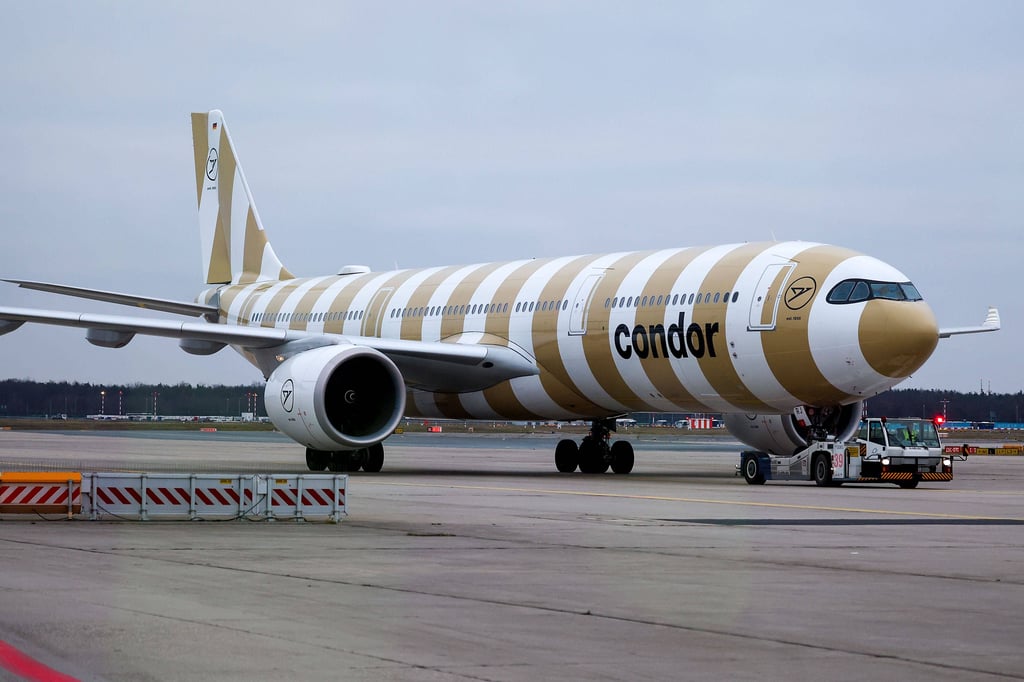 So ein Airbus A320 von Condor landete und startete am Dienstag mehrfach am Flughafen Leipzig/Halle.