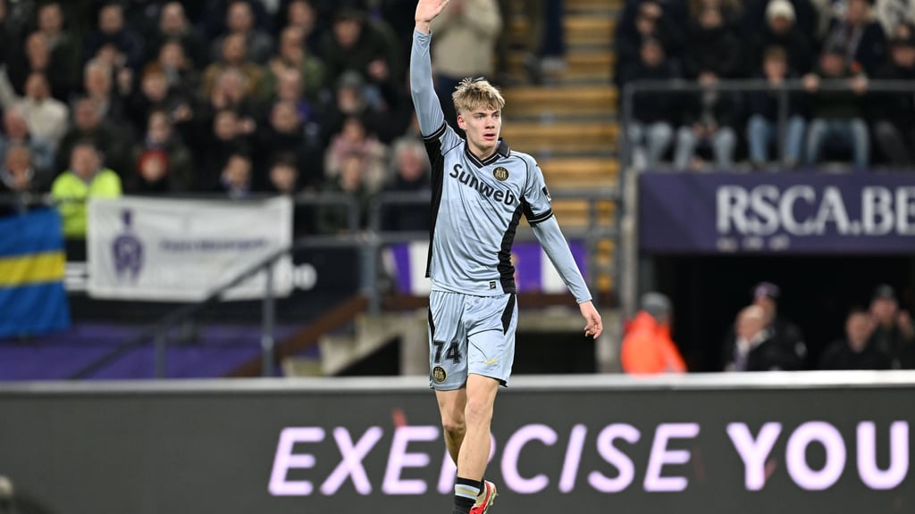 Nathan De Cat spielt für RSC Anderlecht.