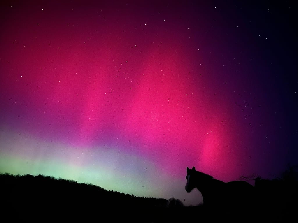 Polarlicht über Jeber-Bergfrieden