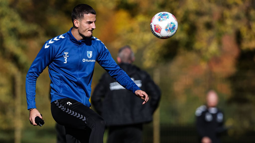 Andi Hoti ist seit diesem Winter nicht mehr Teil des Profitrainings beim 1. FC Magdeburg. Der Spieler will weg - doch bisher ist kein Verkauf zustande gekommen. Will der FCM Hoti nicht zu Dynamo Dresden gehen lassen?