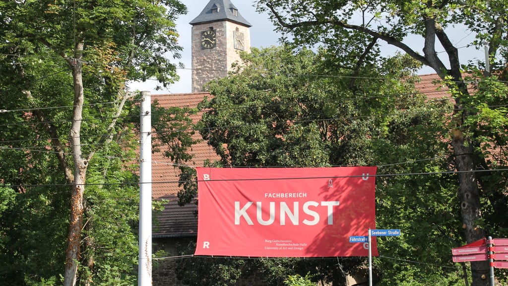 Wie lassen sich die Freiheit der Kunst und der Wissenschaft schützen? Diese Frage stellt man sich aktuell an der Kunsthochschule Burg Giebichenstein. 