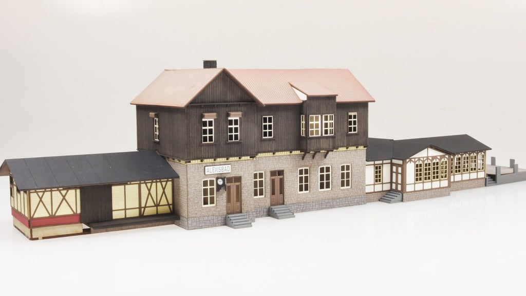 Den Bahnhof Alexisbad gibt es auch als Modell.