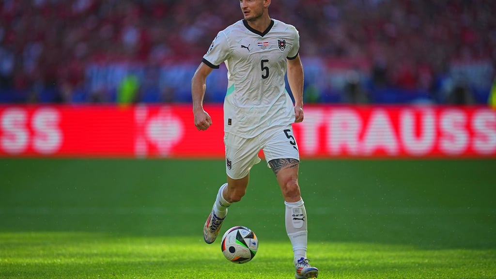 Der Österreicher Stefan Posch wechselt auf Leihbasis zum FSV Mainz 05. (Archivbild)