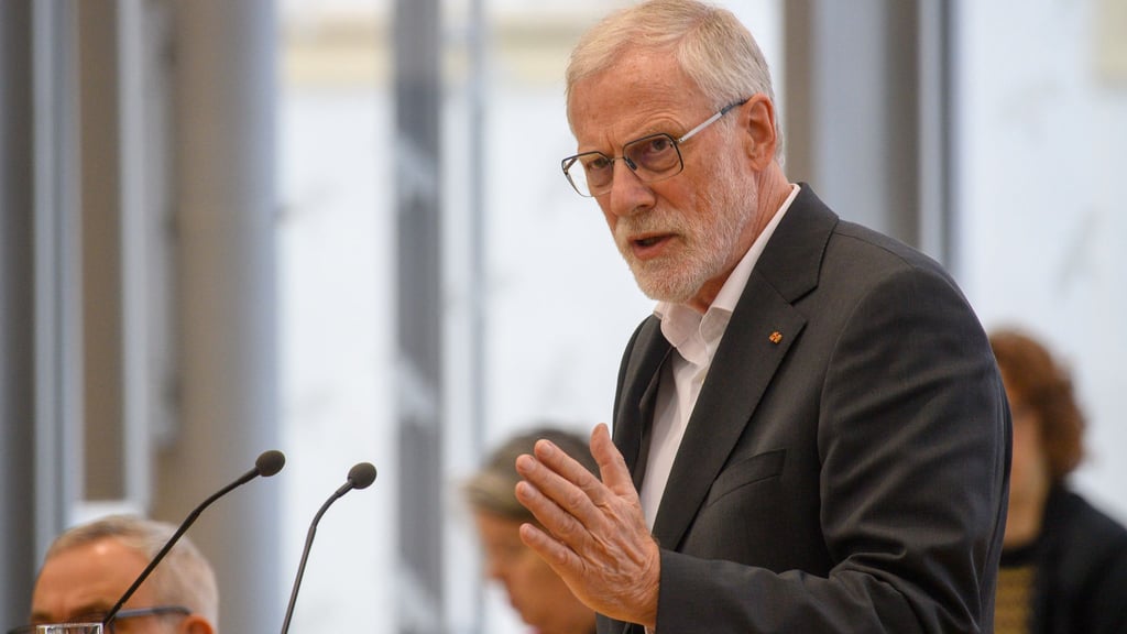 Rainer Robra betont die Bedeutug des Films „In die Sonne schauen“, auch wenn er nicht für die Oscars ins Rennen geht.