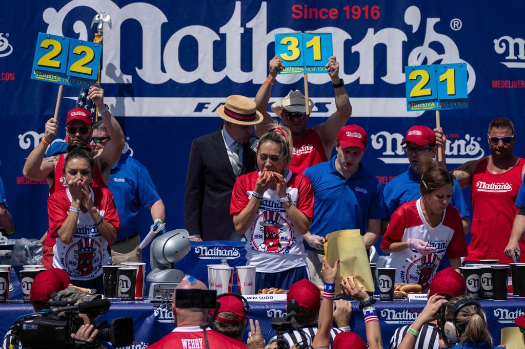 Nathan's ist international für das Hotdog-Wettessen auf Coney Island bekannt. (Archivbild)