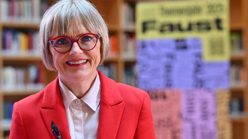 Ulrike Lorenz bleibt Präsidentin der Klassik Stiftung Weimar. Als eines ihrer Ziele nennt sie, die Stiftung ins digitale Zeitalter zu führen (Archivbild)