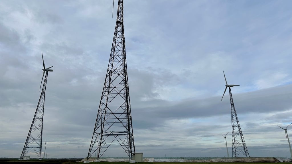 Zwischen Mücheln und Schnellroda gibt es schon Windräder. Jetzt soll das Gelände Windvorranggebiet werden. 