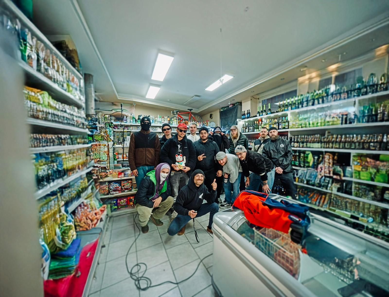 Aus Liebe zum Hip-Hop: Rappen im Späti: Musiker-Kollektiv in Halle macht öffentliche Plätze zur Bühne