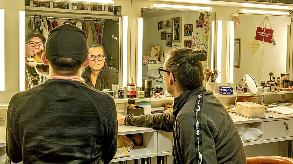 Stefan Schneegaß und Mario Welker vom Clack-Theater betrachten die neue Steuer als unfair: Lohnt es sich, weiter hier Kultur anzubieten?