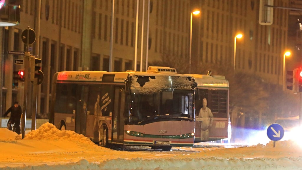 Wegen technischer Probleme fallen Fahrten von Bussen aus. (Archivbild)