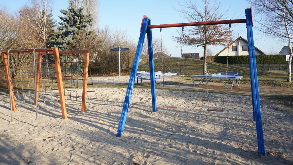Der Spielplatz in Elbeu bekommt ein neues Spielgerät.
