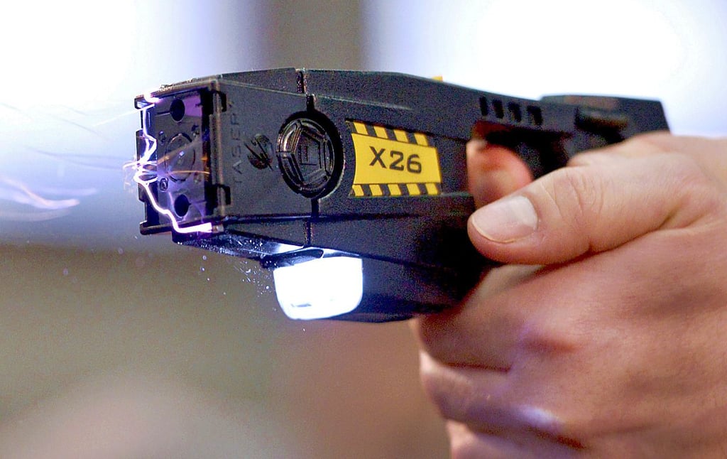 Einen Taser darf nur die Polizei nutzen.