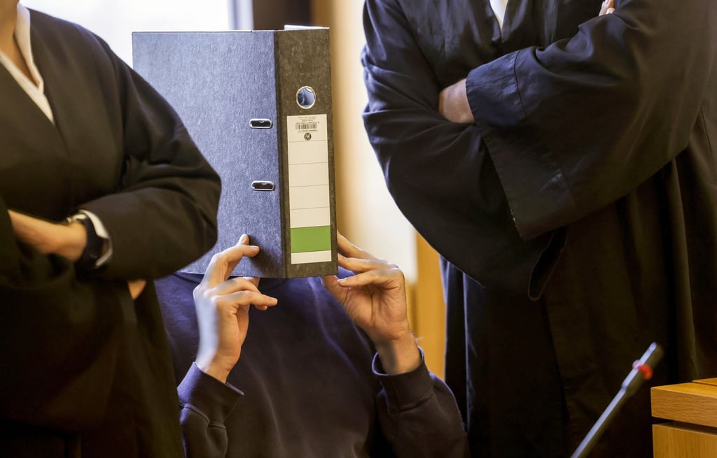 Ein bereits wegen zehnfachen Mordes in Aachen verurteilter Ex-Pfleger könnte für mehr als 100 weitere Todesfälle verantwortlich sein.