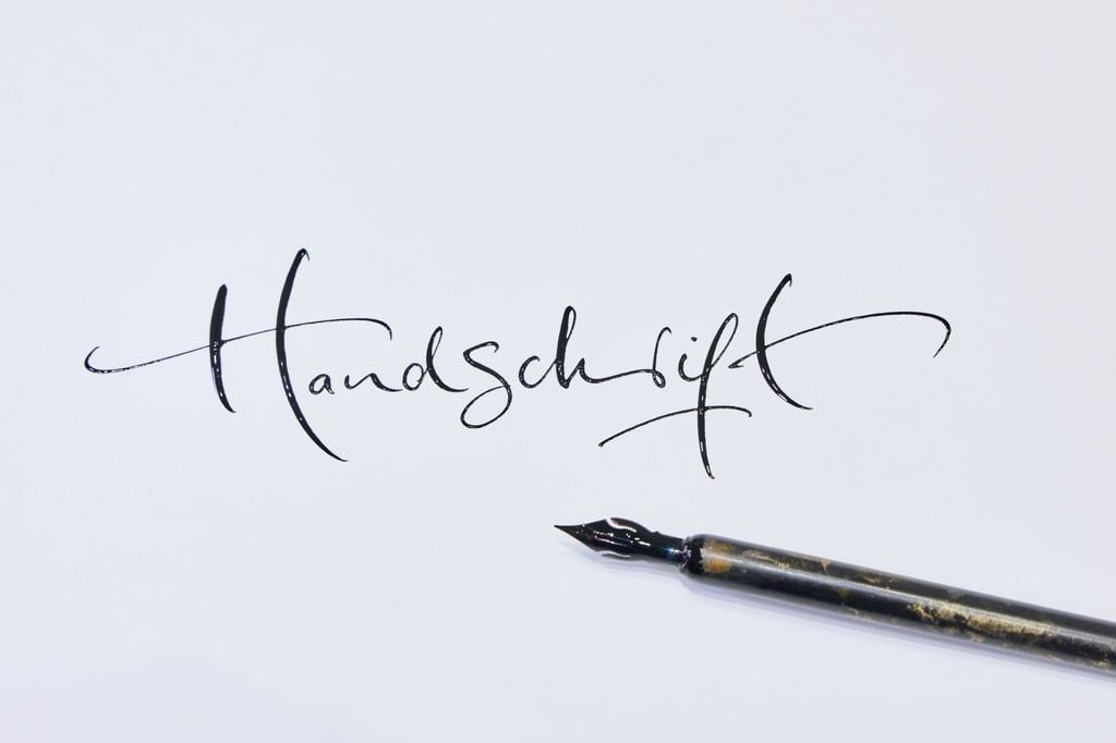 Eleganz in Tinte: Die Handschrift ist eine Momentaufnahme und als Spiegel der Persönlichkeit nicht empirisch bewiesen.
