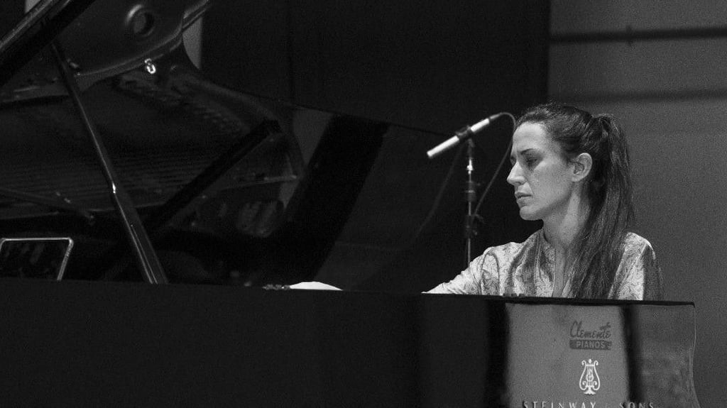 Mireia Vendrell gestaltet den Klavierabend am 27. Januar 2026 in der Kammerbühne Halberstadts.