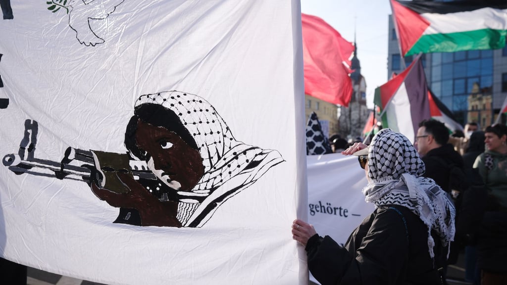 Eine sächsische Beamtin soll die propalästinensische Demo geleitet haben. (Archivbild)