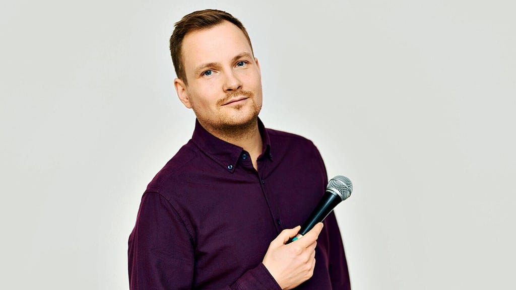 Mit seinem Programm „Meisterwerk“ gastiert der Comedian und Kunsthistoriker Jakob  Schwerdtfeger am Sonnabend im Clack-Theater in Wittenberg. Für das humorvoll-künstlerische Programm gibt es noch Karten.  