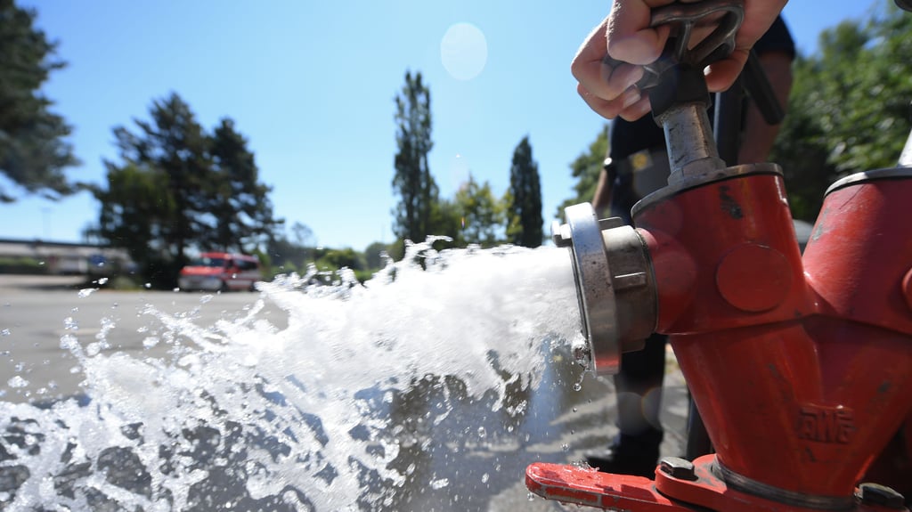 In Wernigerode funktioniert die Löschwasser-Versorgung der Feuerwehr bei Bränden über Hydranten, Zisternen und Hochbehälter.
