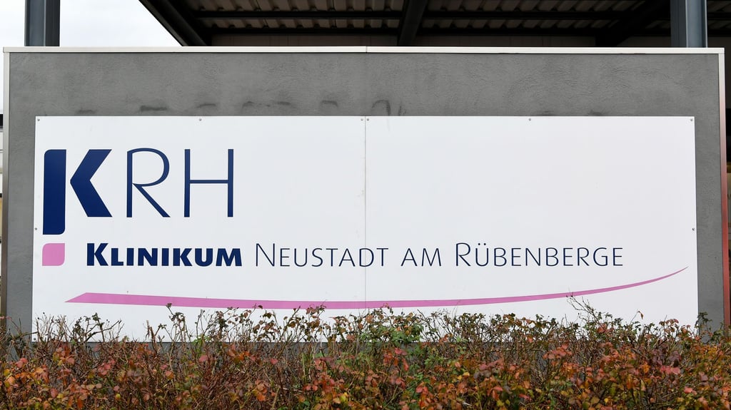 Tatort soll unter anderem das Klinikum Neustadt am Rübenberge gewesen sein. (Archivbild)