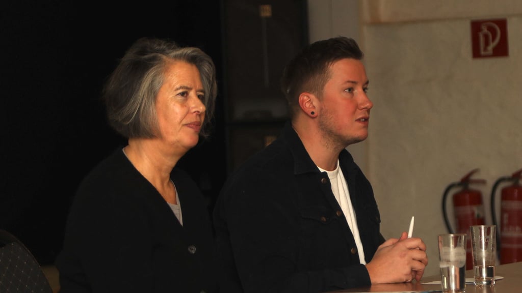 Sachsen-Anhalts Innenministerin Tamara Zieschang und Landtagsabgeordneter Tim Teßmann haben sich in Gutenswegen den Fragen von Bürgern gestellt. 