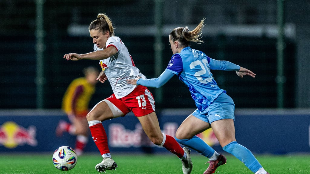 Sandra Starke (l.) bei ihrem letzten Ligaeinsatz im Oktober.