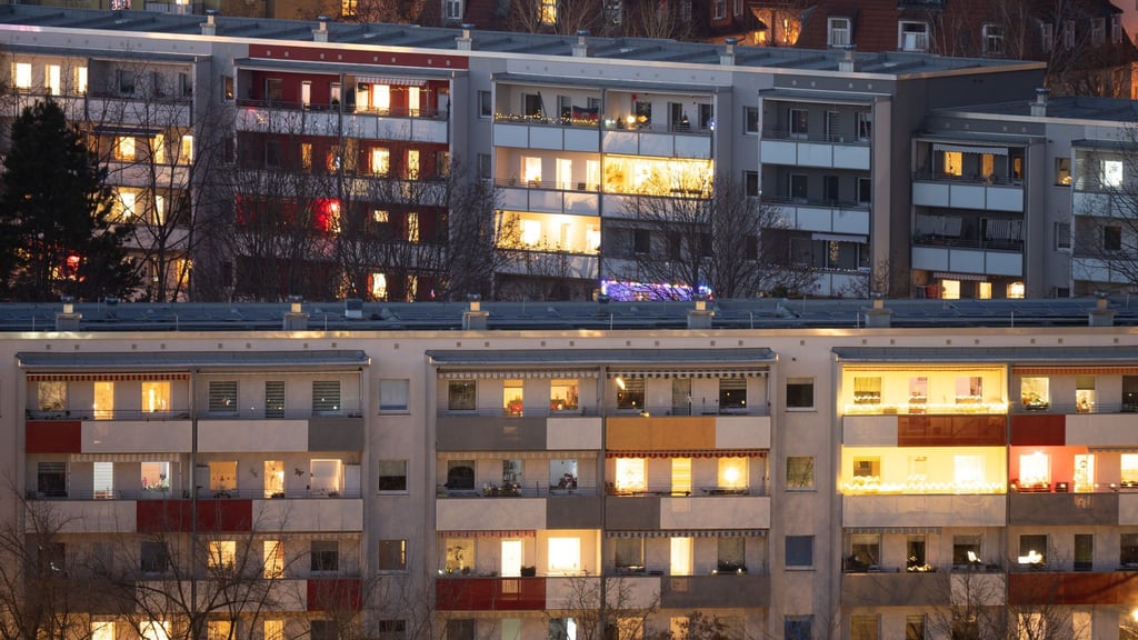 Besonders der Ausbau der Chipindustrie treibt den Bedarf an Wohnraum in Dresden nach oben. (Symbolbild)