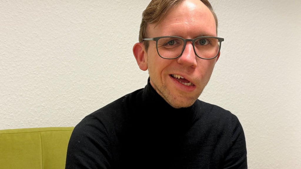 Lange Jahre fühlte sich Marcel Friederich weniger wert, glaubte, noch mehr leisten zu müssen als Menschen ohne eine Beeinträchtigung.