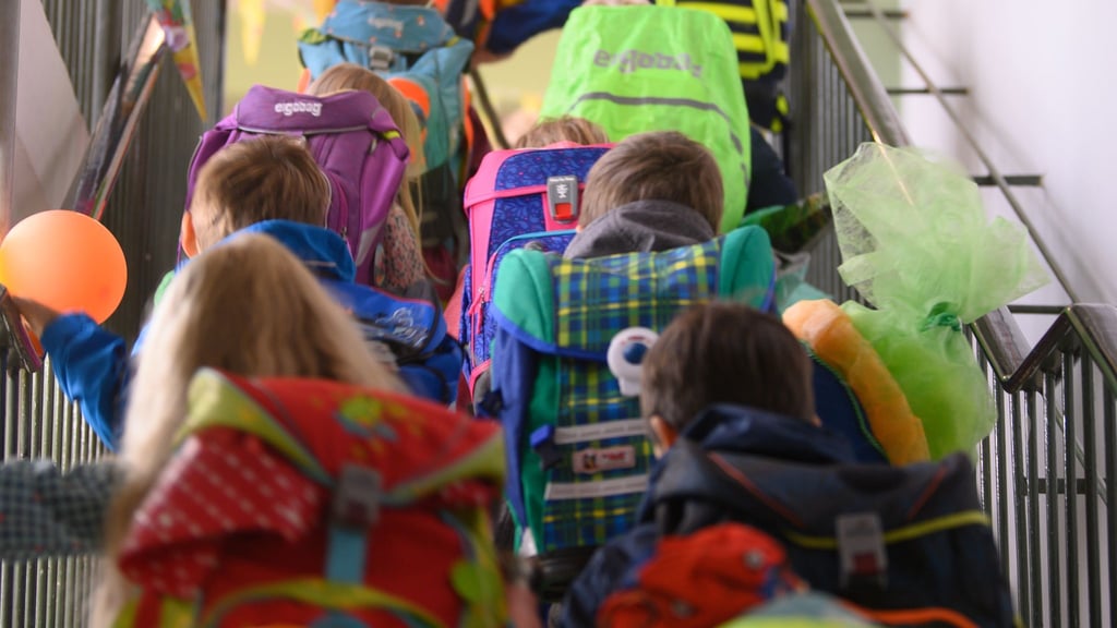 Die Grünen fordern eine Schulplatzgarantie für alle Kinder in Sachsen. (Symbolbild)