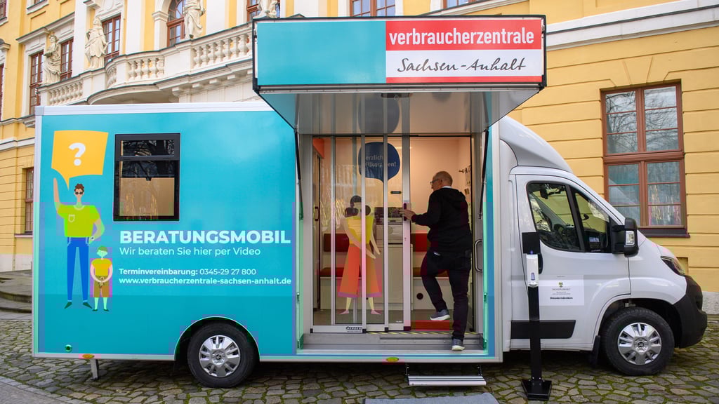 Das Digimobil der Verbraucherzentrale kommt nach Burg und Genthin. 