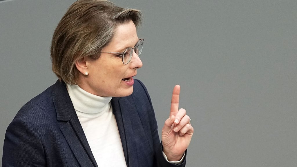 Bundesjustizministerin Stefanie Hubig will klare Regeln gegen Spanner-Fotos (Archivbild).