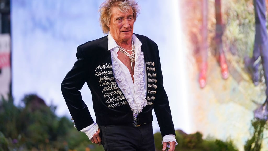 Es schmerze ihn „zutiefst“, wenn er lese, dass Trump „unsere Truppen in Afghanistan dafür kritisiert hat, nicht an der Front gewesen zu sein“, sagte Rod Stewart. (Archivfoto)