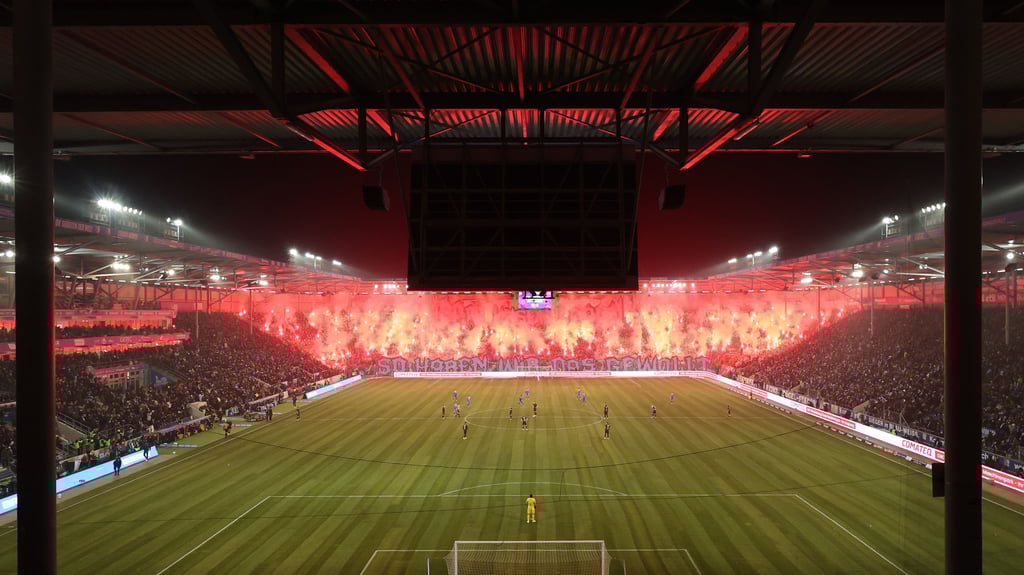 Der 1. FC Magdeburg konnte die Unterstützung seiner Fans gegen Dynamo Dresden nicht in Rückenwind verwandeln.