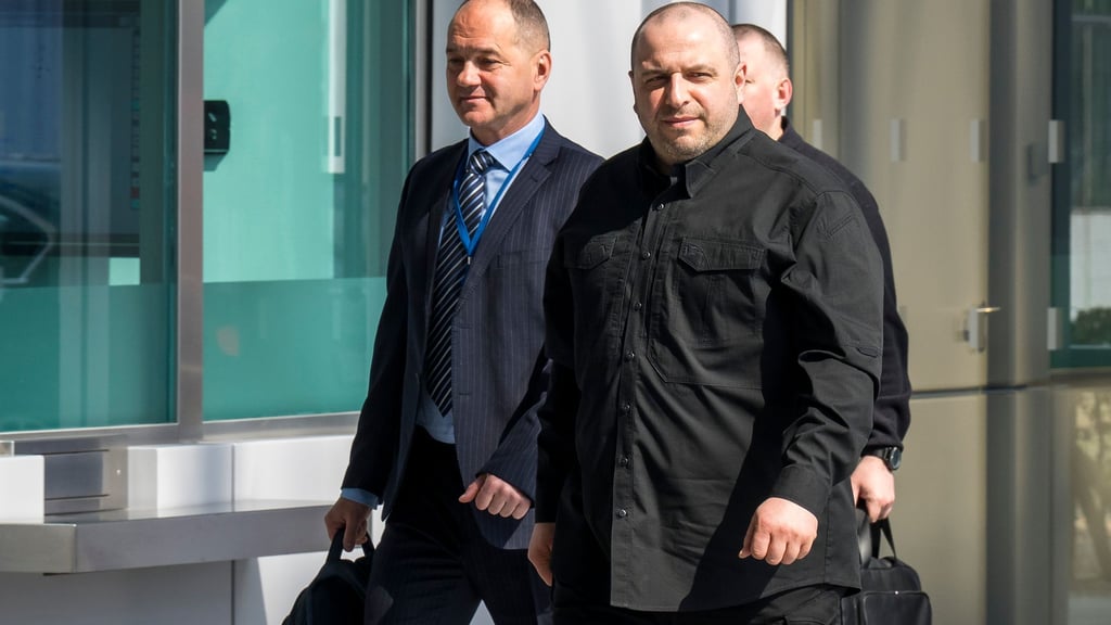 Bei den Verhandlungen treffen auch Militärvertreter der Kriegsparteien aufeinander. (Archivbild)