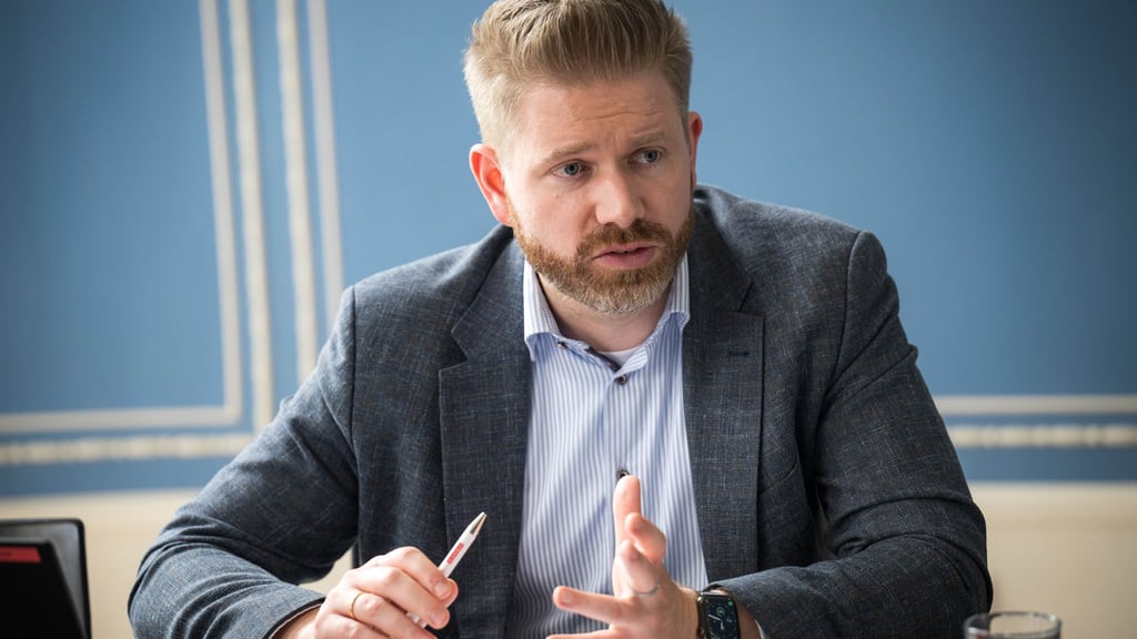 Auf das Privathaus von Thorge Koehler, dem Leiter des Bremer Landesamtes für Verfassungsschutz, wurde mit Farbe angegriffen. (Archivbild)