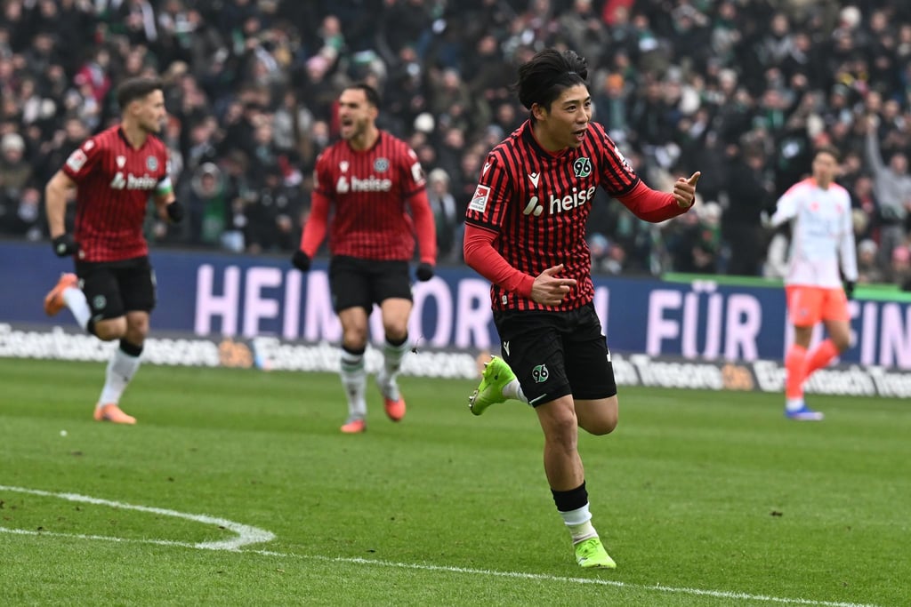 Brachte Hannover 96 früh in Führung: Daisuke Yokota (vorne).