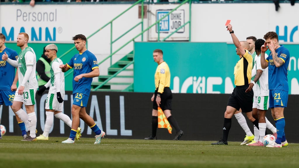 Wegweisende Szene war die frühe Rote Karte.