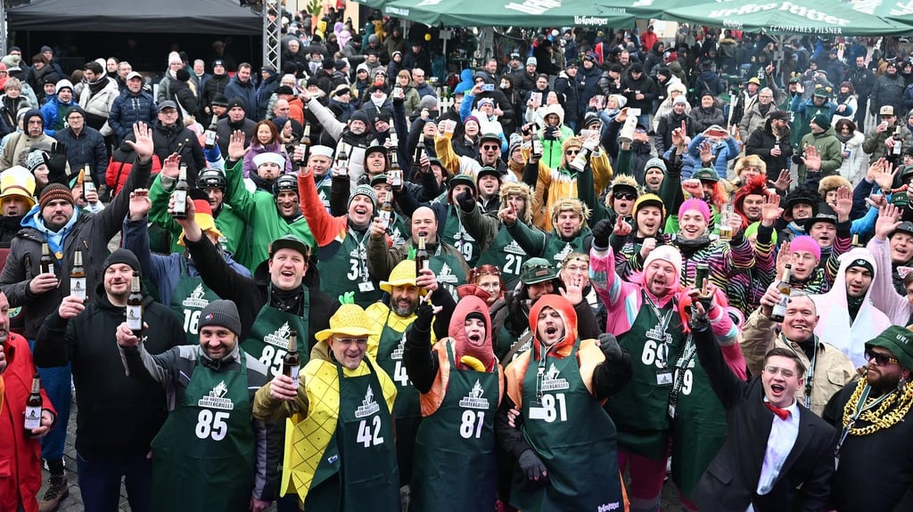 100 Teams treten gegeneinander an.