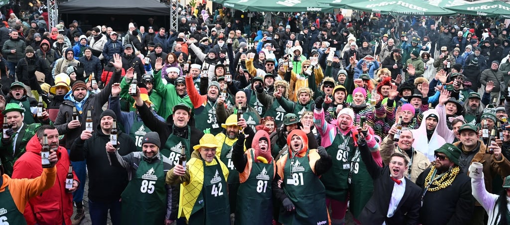 100 Teams treten gegeneinander an.